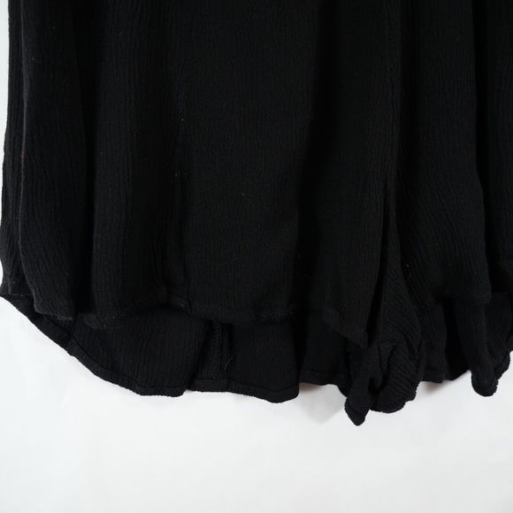 May & July Women's Black with White Short Sleeve Romper Size S - Picture 4 of 11